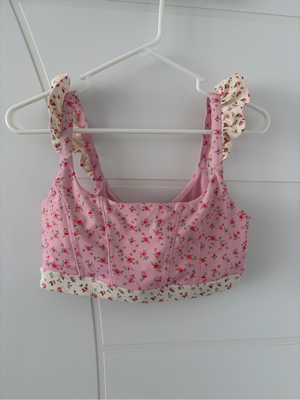 Blogilates Floral Ruffle Sports Bra, SIZE M